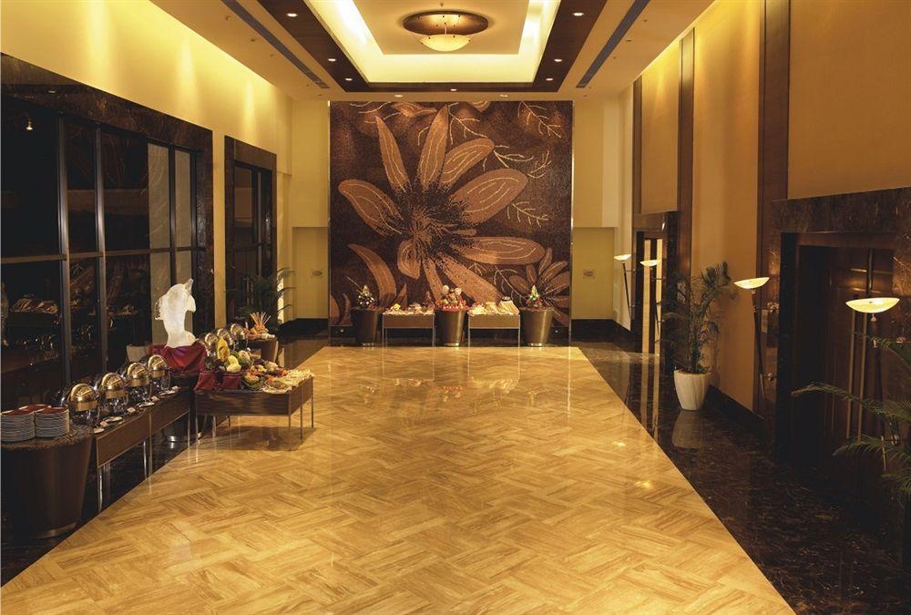 The Retreat Hotel & Convention Centre Mumbai Kültér fotó