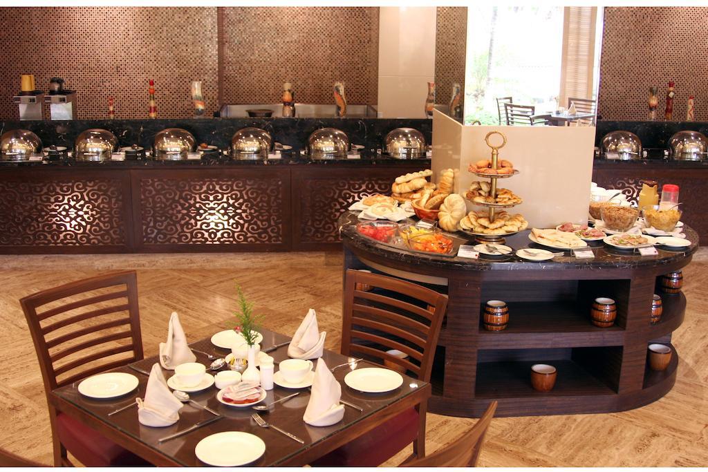 The Retreat Hotel & Convention Centre Mumbai Kültér fotó
