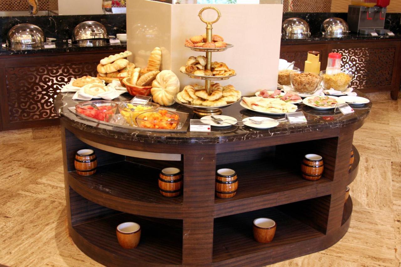 The Retreat Hotel & Convention Centre Mumbai Kültér fotó